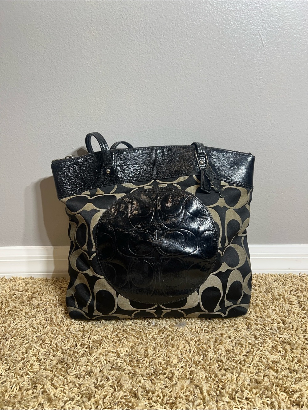 Coach - Signature Laura Large Tote Bag